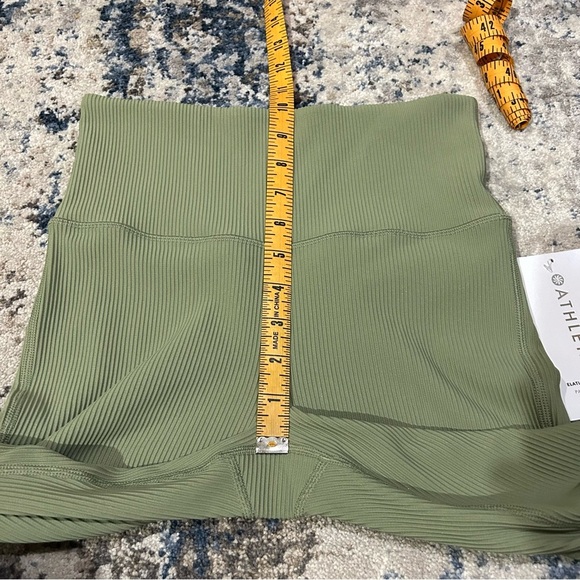 NWT Athleta Green Elation Rib Crop Flare Pants Size Small - Picture 8 of 10